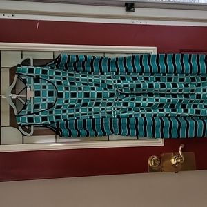 💥NO LONGER AVAILABLE💥Gorgeous 2X Michael Kors lightweight dress